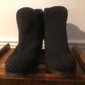 Bernie Mev brown woven boots